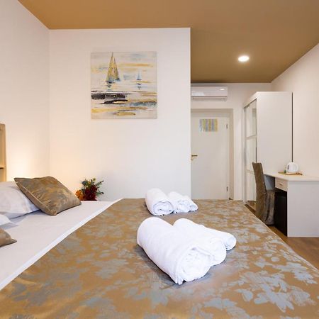 Luxury Rooms Fetivi Split Luaran gambar