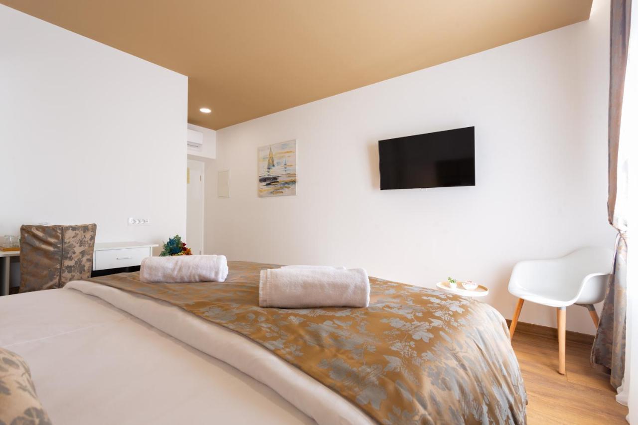 Luxury Rooms Fetivi Split Luaran gambar