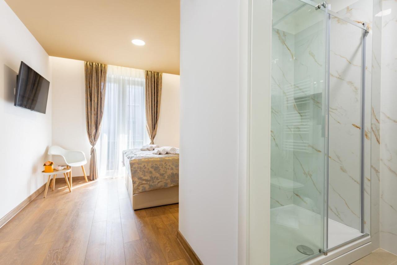 Luxury Rooms Fetivi Split Luaran gambar