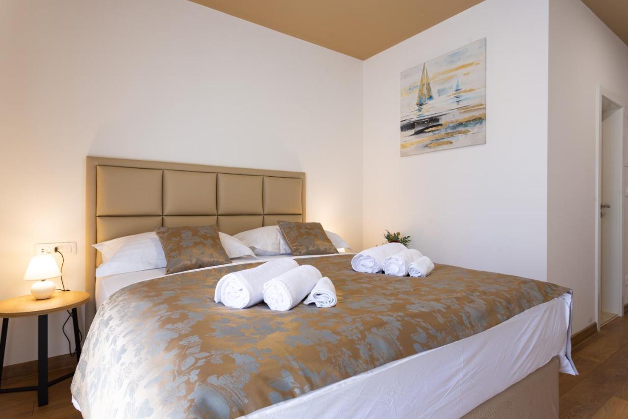 Luxury Rooms Fetivi Split Luaran gambar
