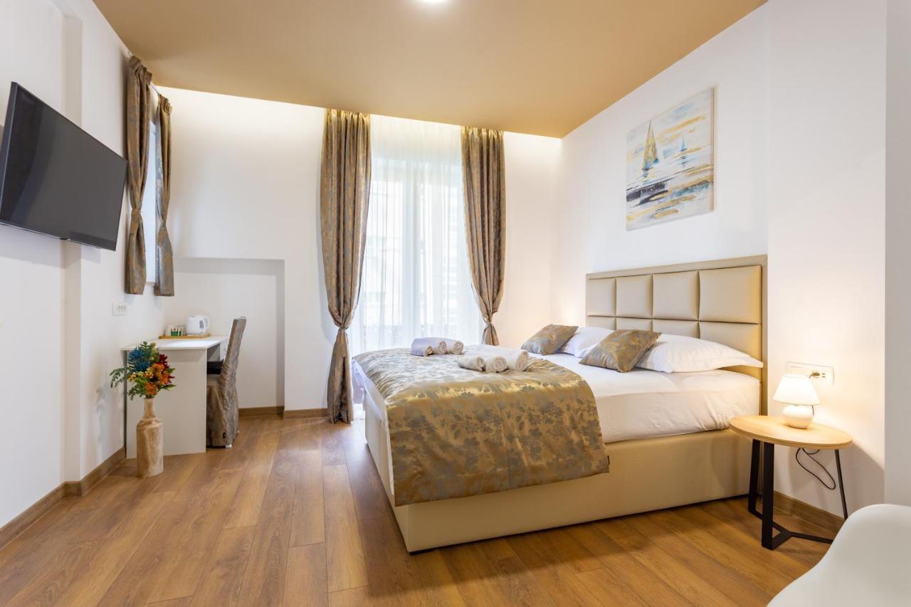 Luxury Rooms Fetivi Split Luaran gambar